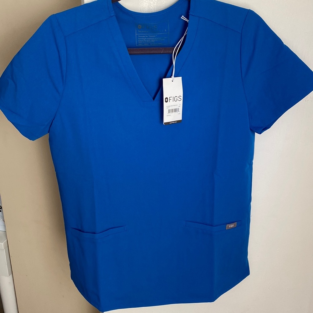 Figs Scrub top